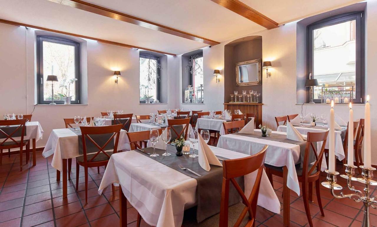 Hotel Eisenbahn 칼슈타트 외부 사진